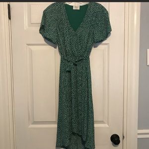 🚫SOLD🚫 XS green polka dot dress